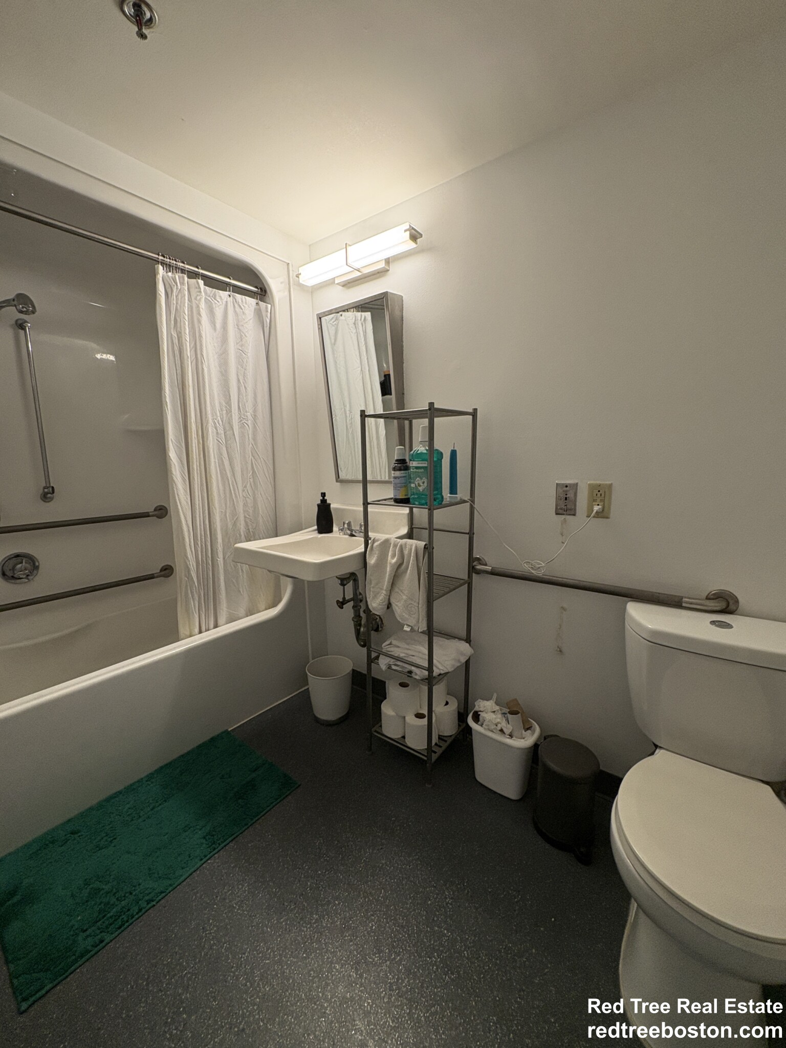 888 Washington St, Chinatown