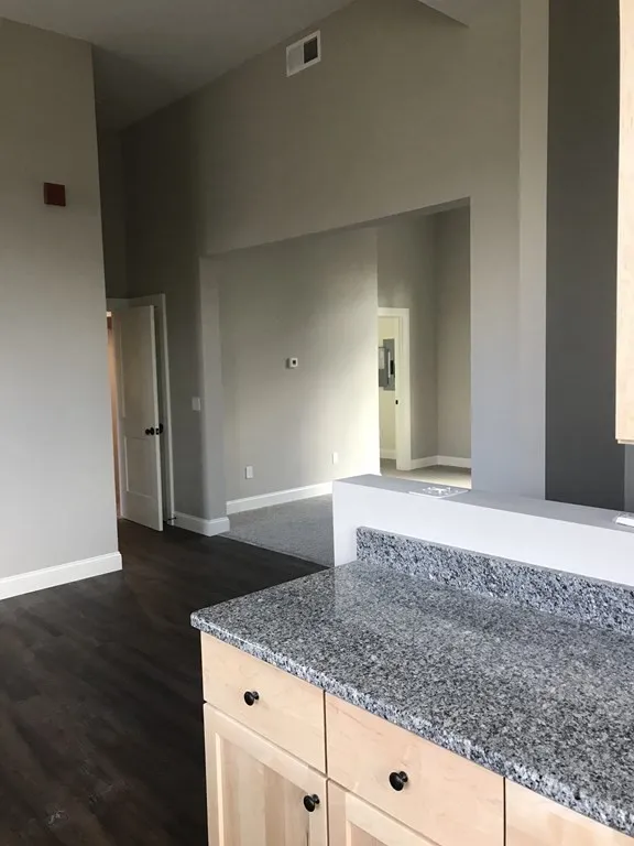 33 West Main St, Groton