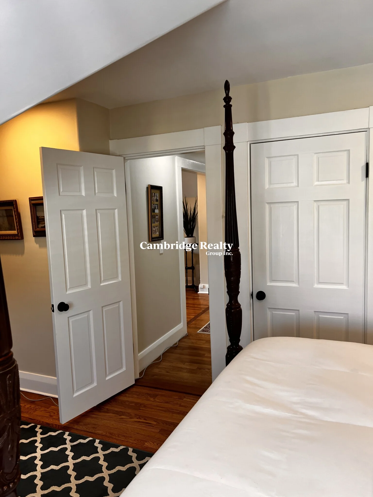 626-628 Washington St, Wellesley