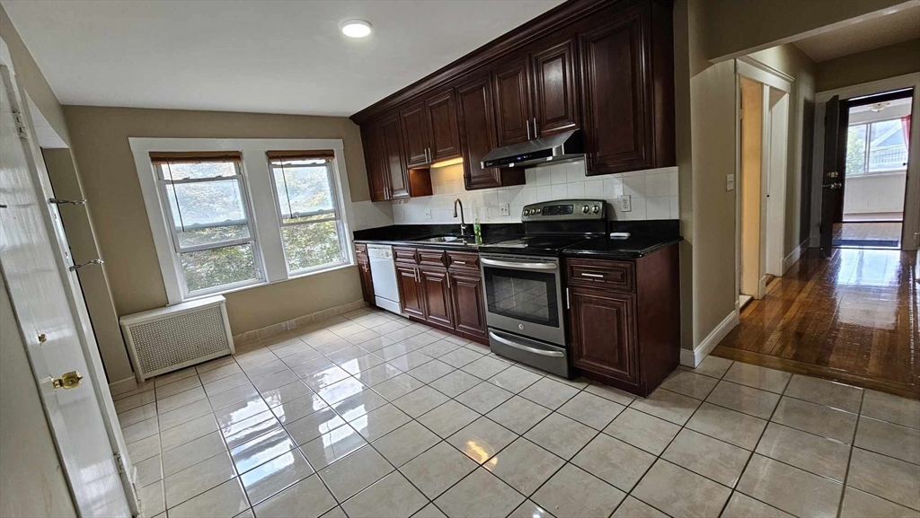 13 Beacon St, Quincy