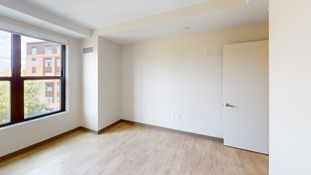 225 Centre St, Jamaica Plain