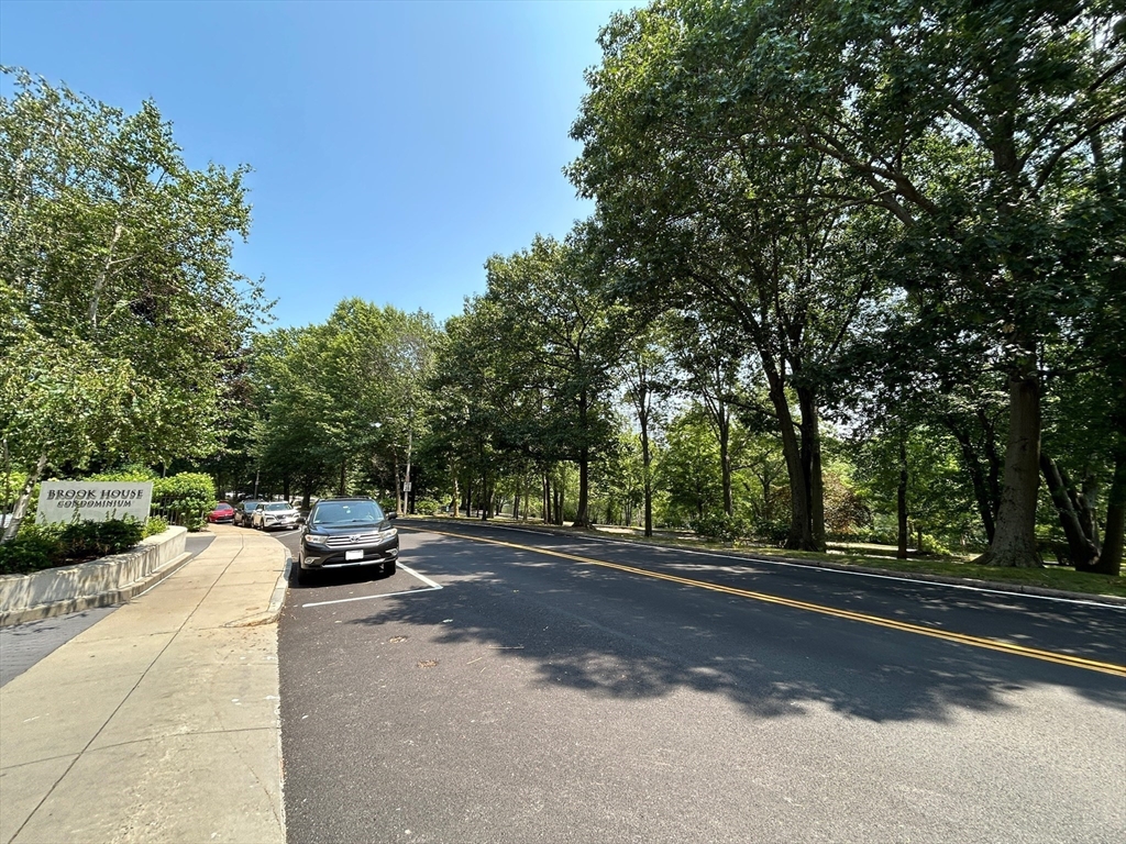 99 Pond Ave, Brookline Village