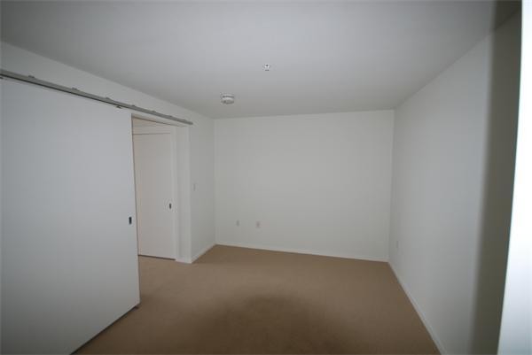 2 Earhart, East Cambridge