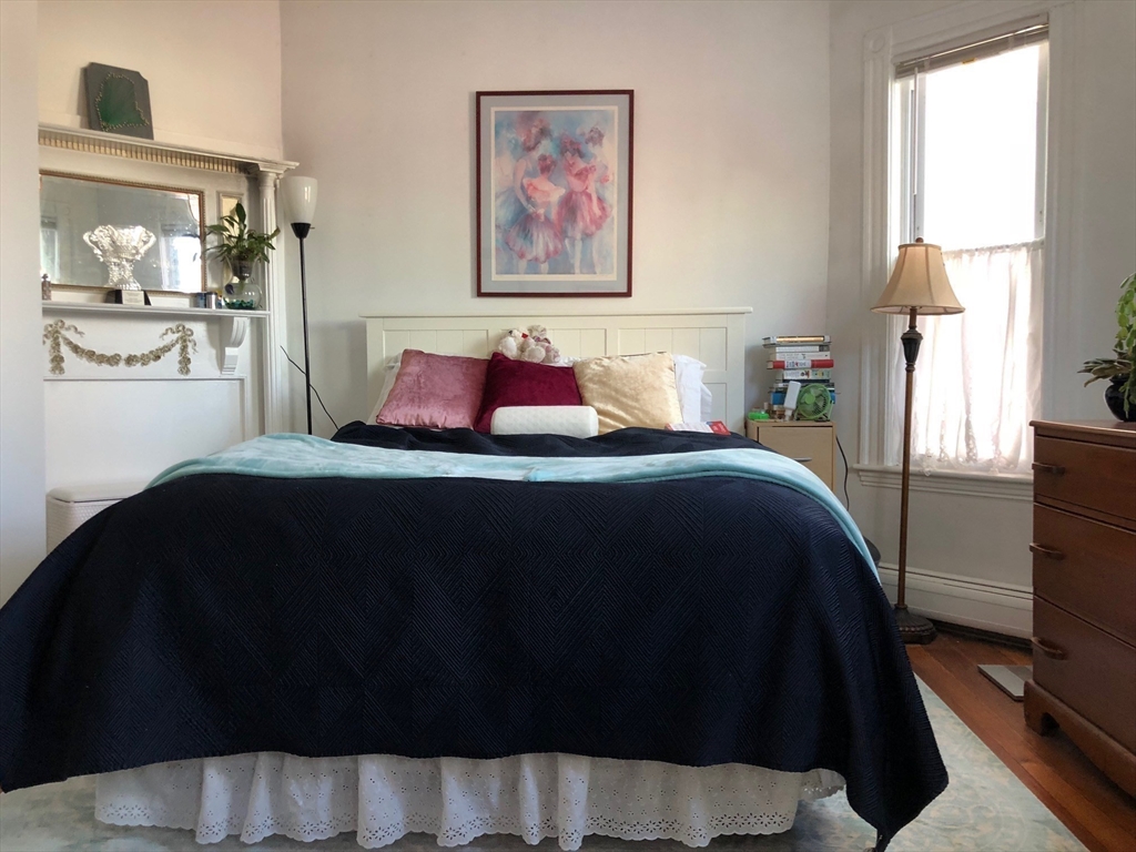 106 Pine St, The Port