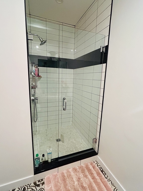 213 E Eagle St, East Boston