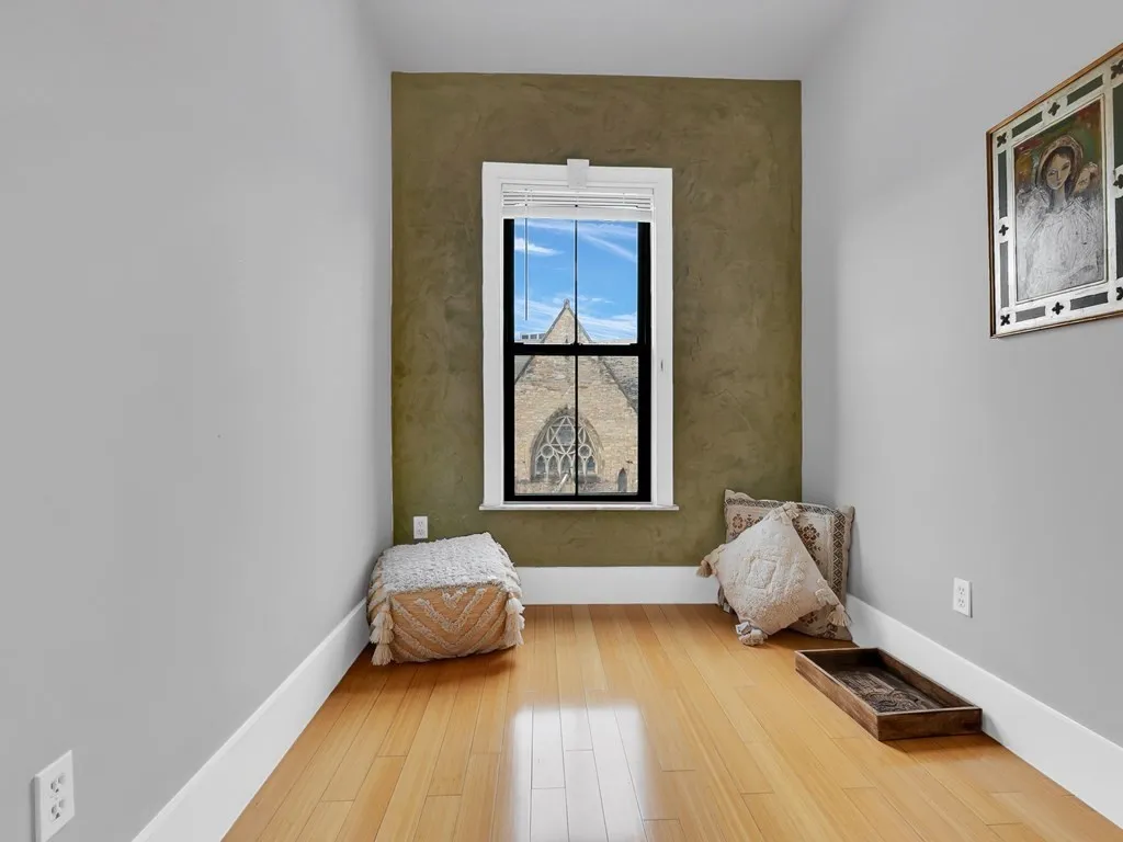 482 Columbus Ave, South End