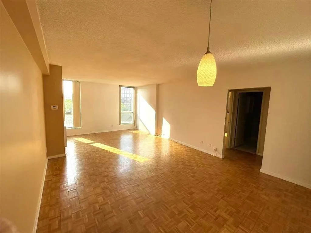 33 Pond Ave, Coolidge Corner