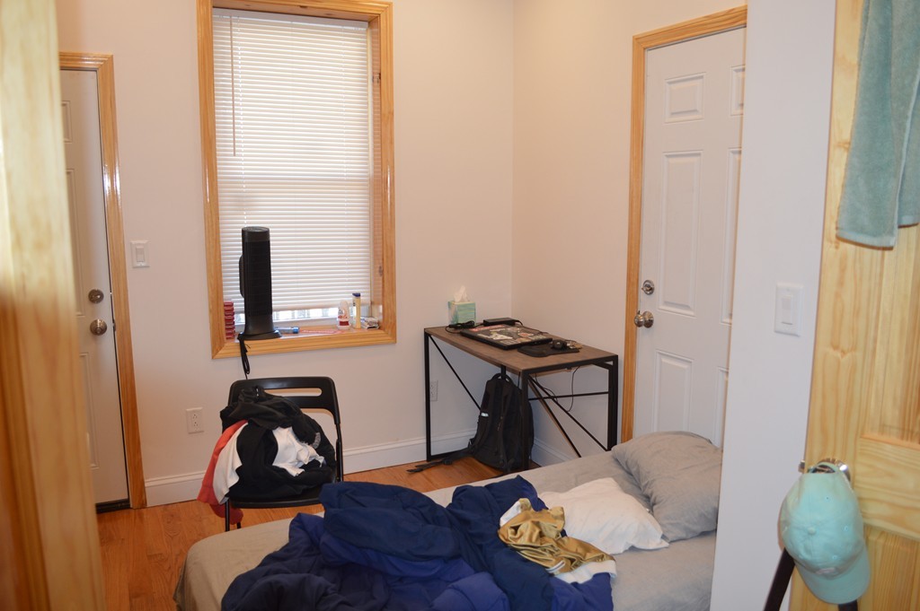 20 Winthrop St, Roxbury