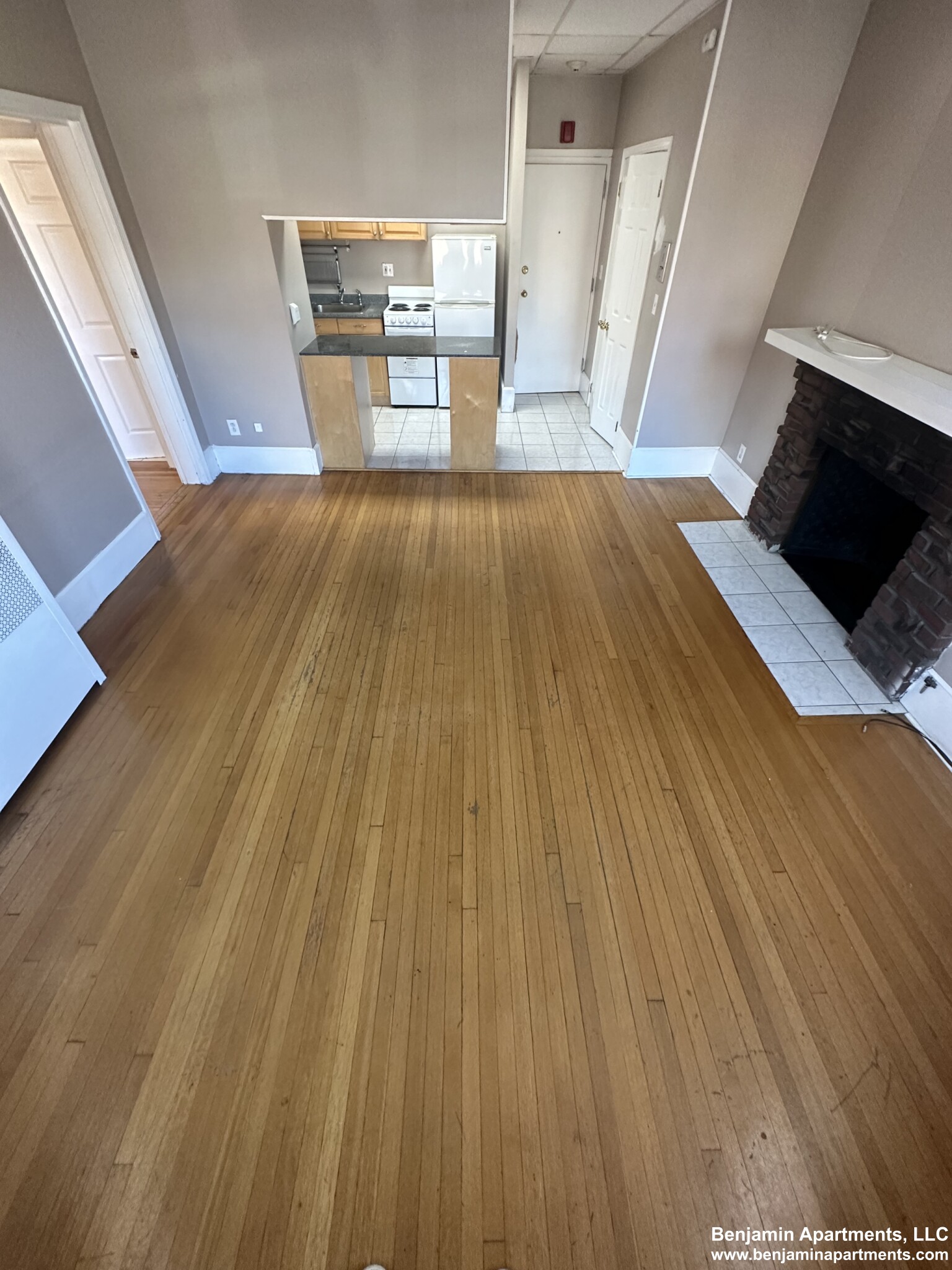 879 Beacon St, Fenway