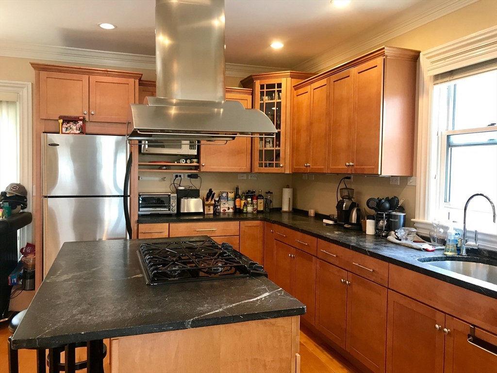 360-362 Dorchester St, South Boston