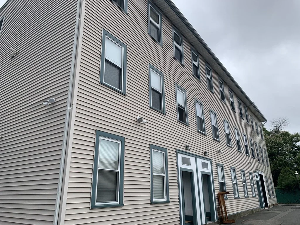 8 Humboldt Pl, South Boston