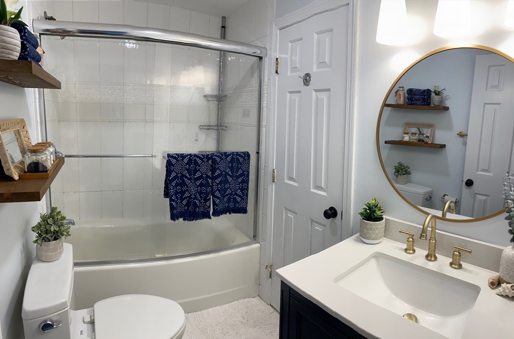 18 Central St, Marblehead