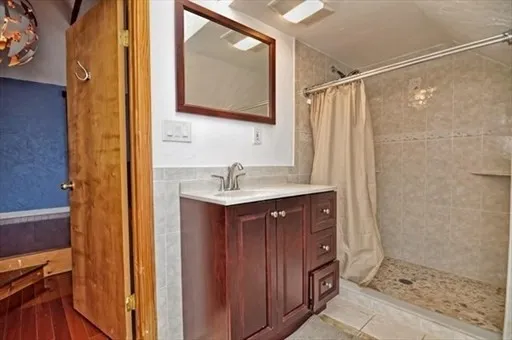 2 Traverse St, Canton