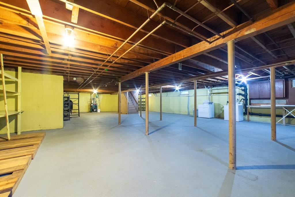 88 Sutherland Rd, North Attleboro