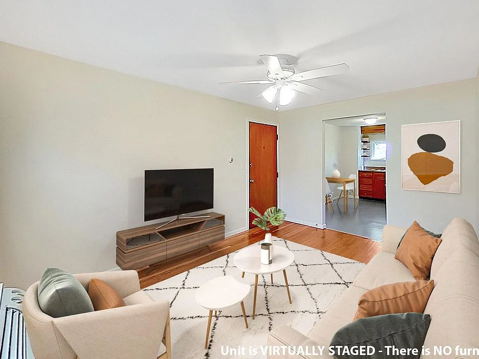 8 Friend St, South Side