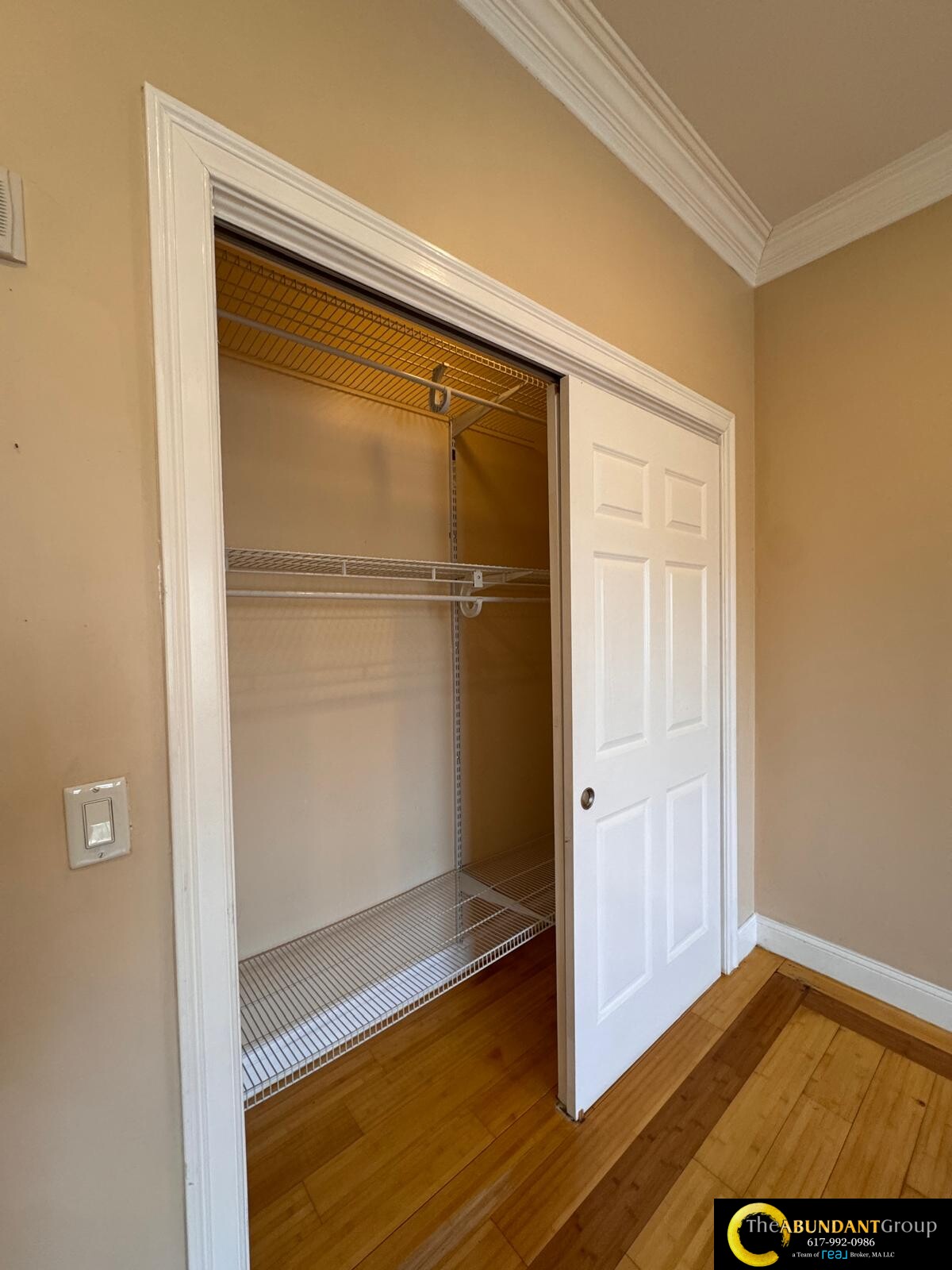 473 Revere Beach Pkwa, Revere