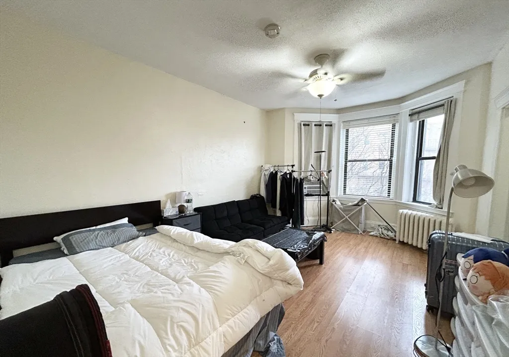 39 Hemenway St, Boston
