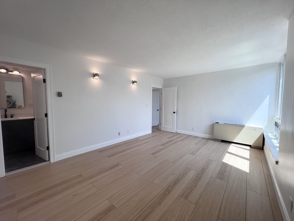 50 Park St, Brookline