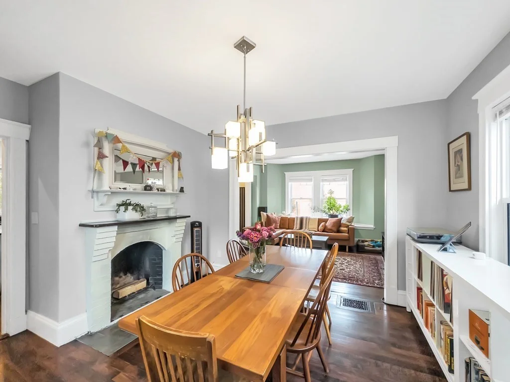 18 Alberta St, West Roxbury