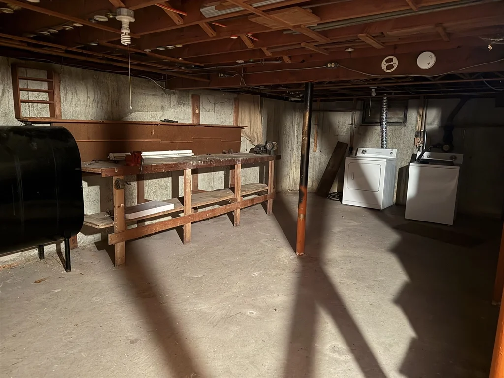 3 Crescent St, West Bridgewater