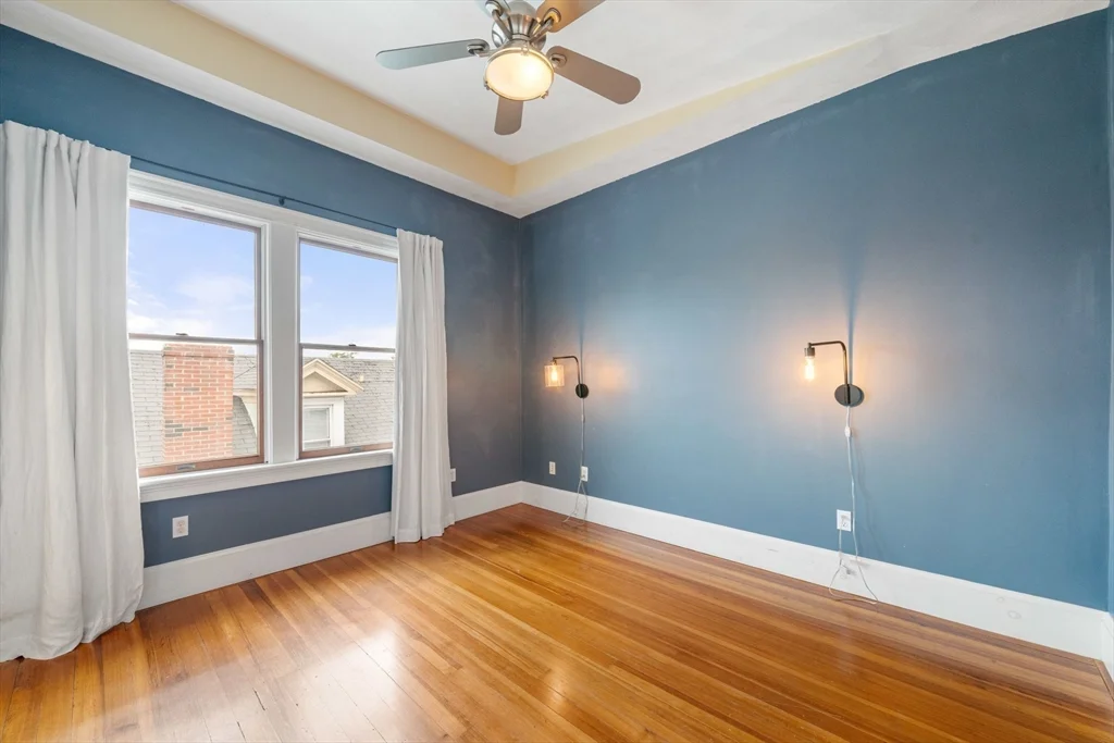 118 Perkins St, East Somerville
