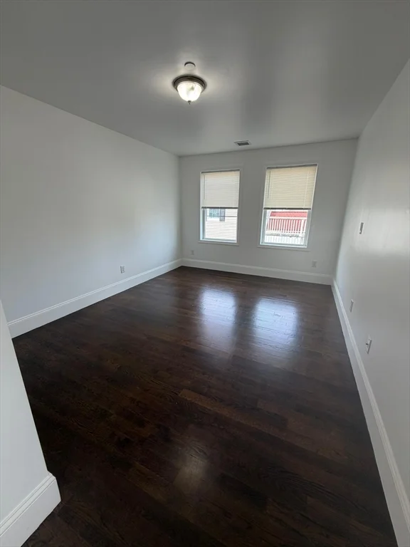 375 Crescent Ave, Chelsea