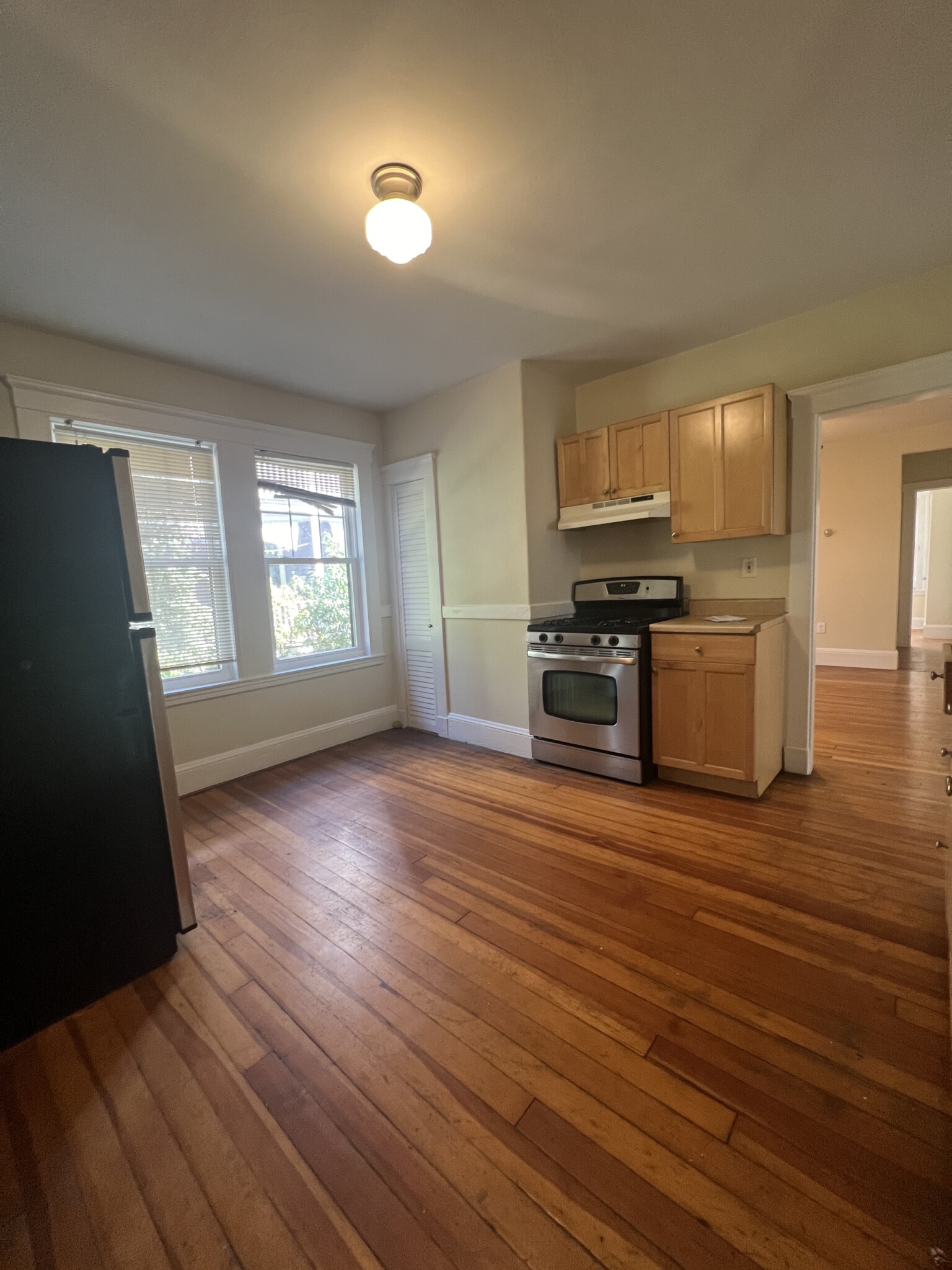 9 Stedman St, Jamaica Plain