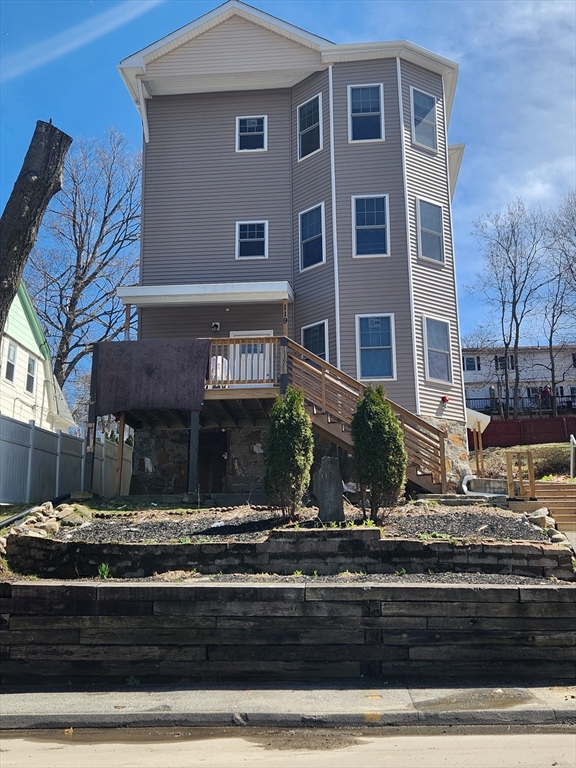 119 Rodney, Worcester