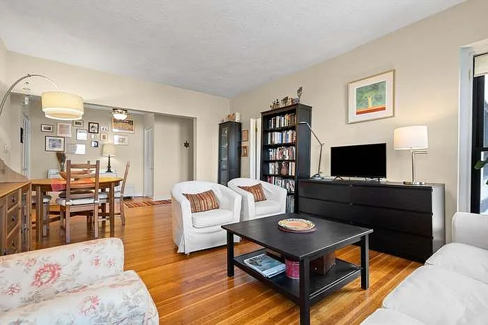 1400 Commonwealth Ave, Allston