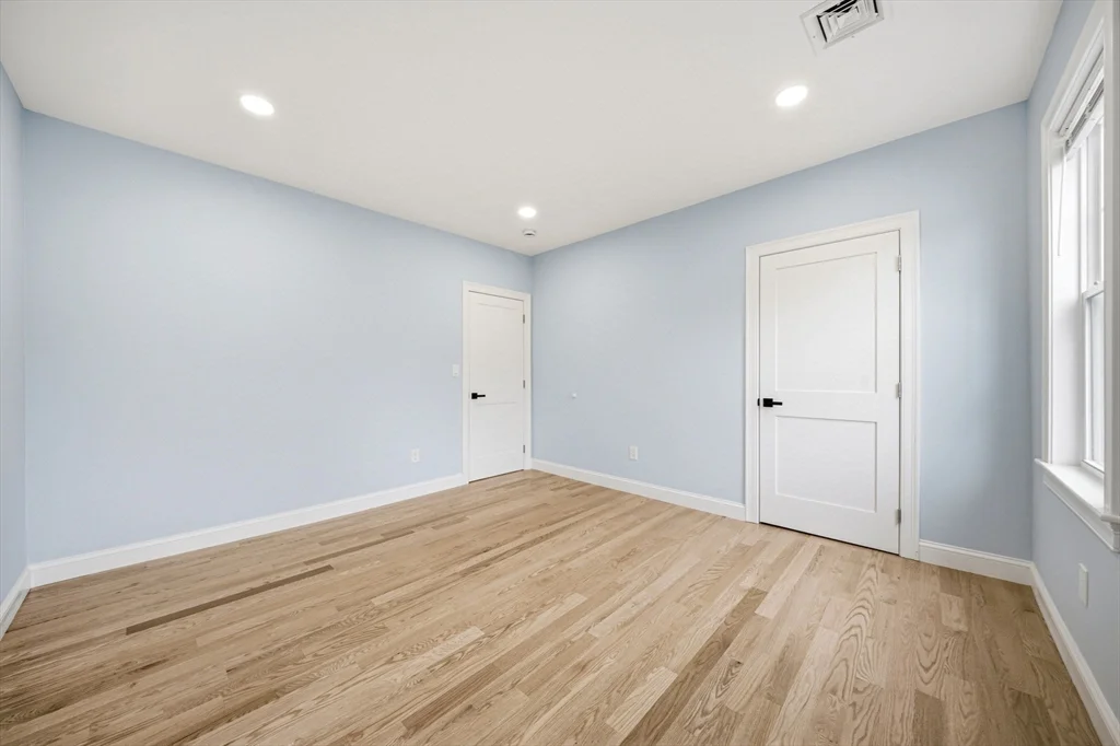 9 Logan Ave, Medford