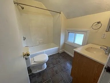 50-52 Alden St, Ashland