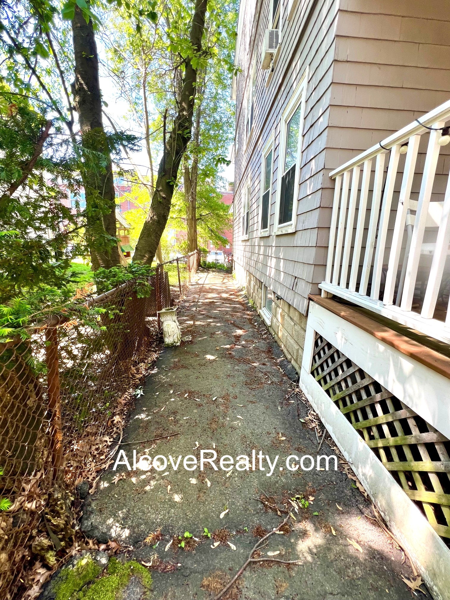 19 Sartwell Ave, Spring Hill