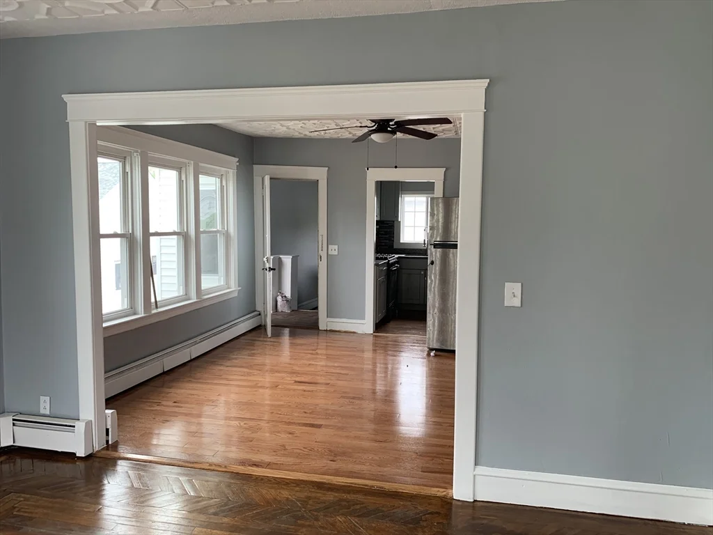 70 Price Pl, Fall River