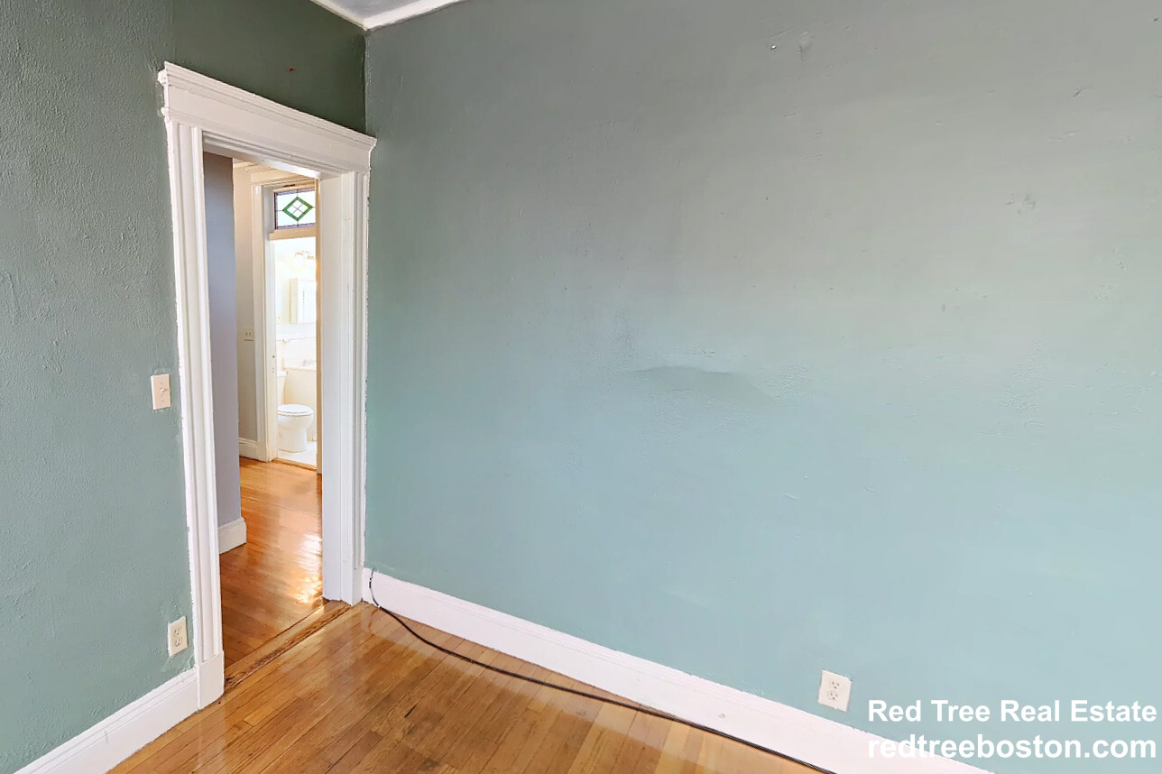 111 Park Dr, Fenway