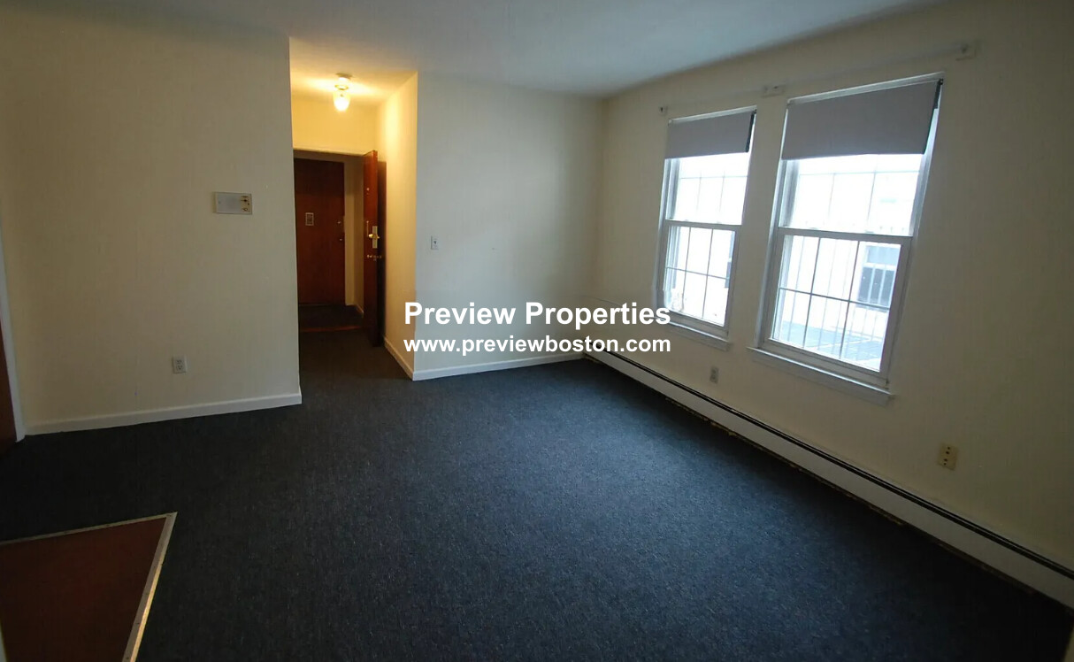 74 South Huntington Ave, Jamaica Plain