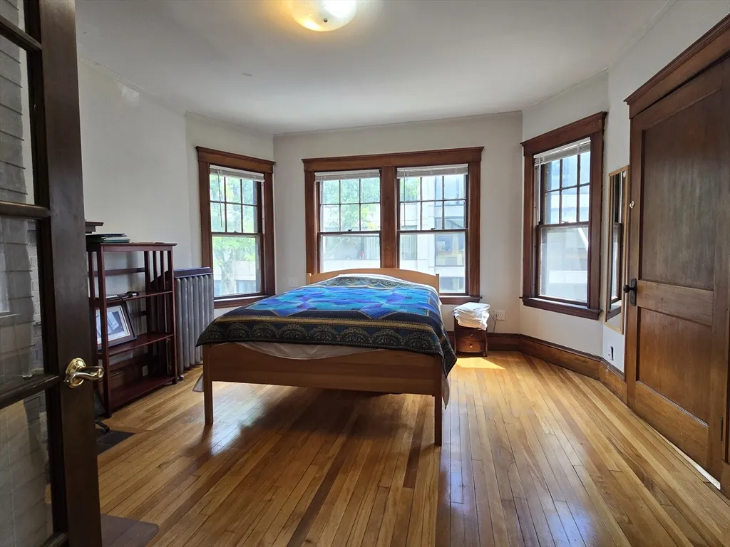 11 Story St, Harvard Square