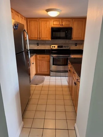 85 Brainerd Rd, Brighton