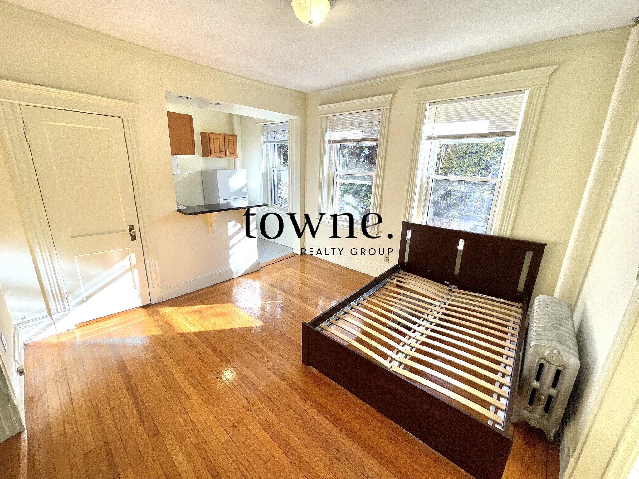 19 Queensberry St, Fenway