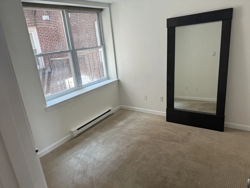 160 Cottage St, East Boston