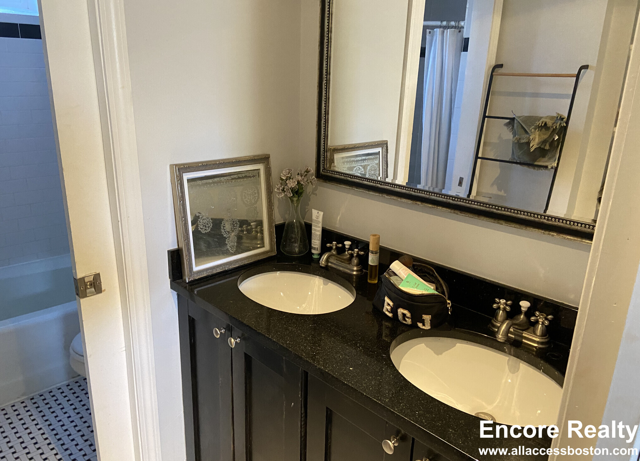 113 Beacon St, Back Bay