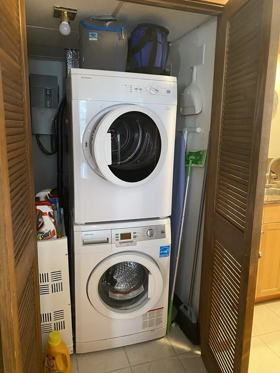 22 Parkman, Coolidge Corner