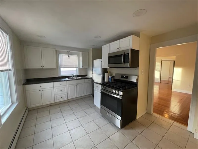 251 Central St, Winter Hill