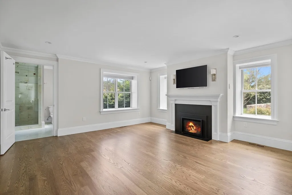 53 Heather Ln, Needham