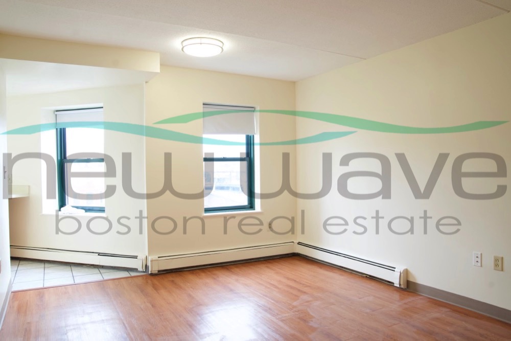 400 Massachusetts Ave, South End