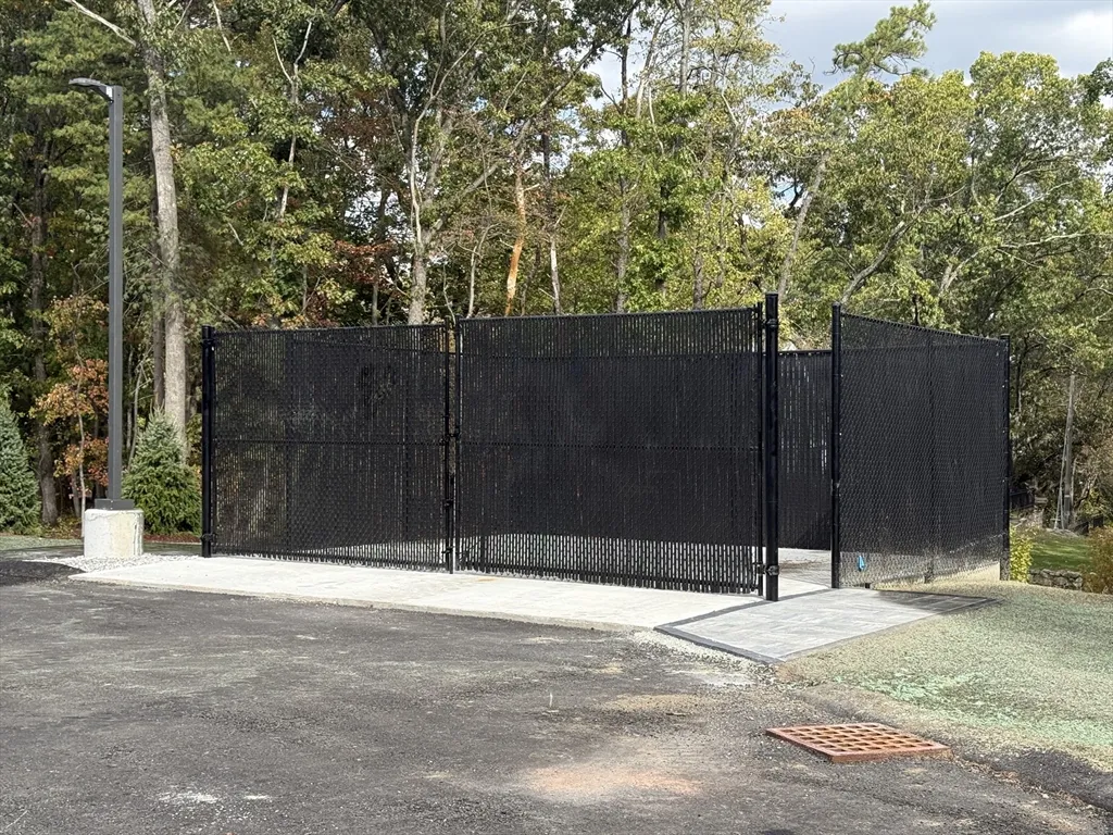 251 Sladen St, Dracut