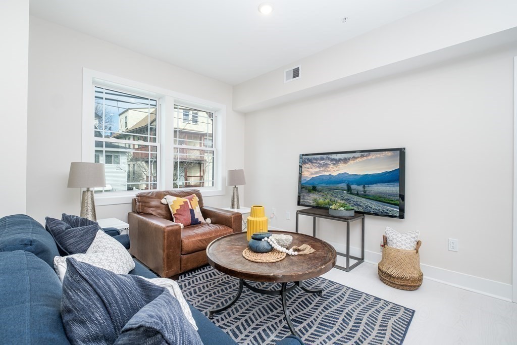 1540 North Shore Rd, Revere