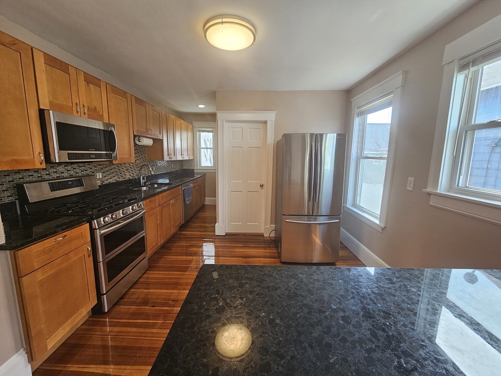 95 Wilmington Ave, Boston