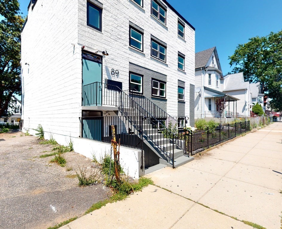 89 Woodrow Ave, Dorchester