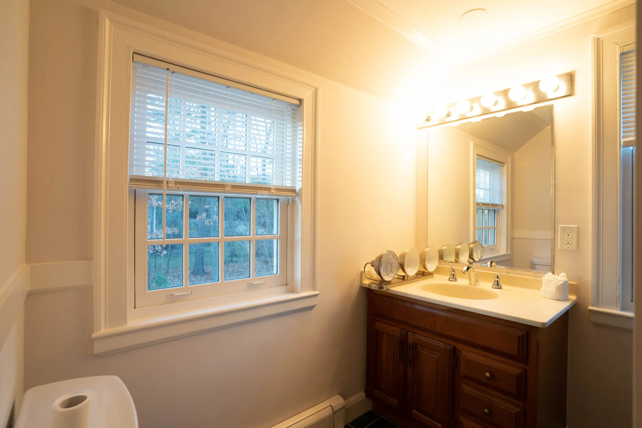 40 Puddingstone Ln, Oak Hill