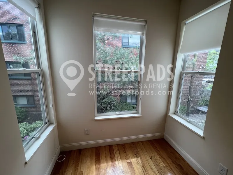 379 Harvard St, Mid-Cambridge
